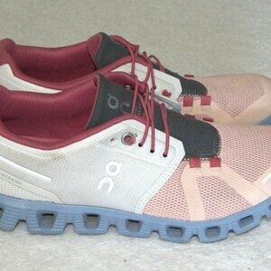 On Running Cloud Women's Running Shoes size 8